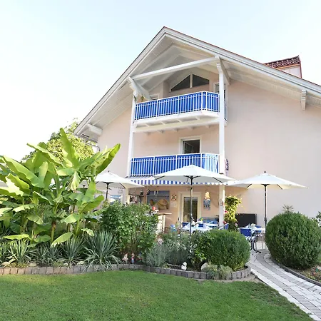 Happy By Thomas Strugger Pensión Krumpendorf