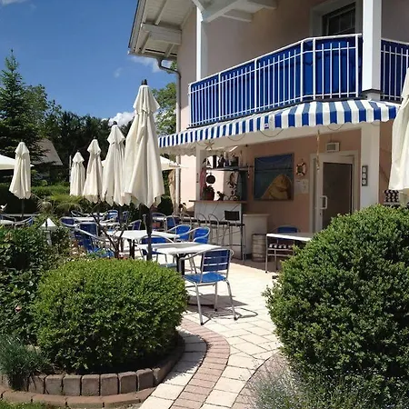 Happy By Thomas Strugger Pensión